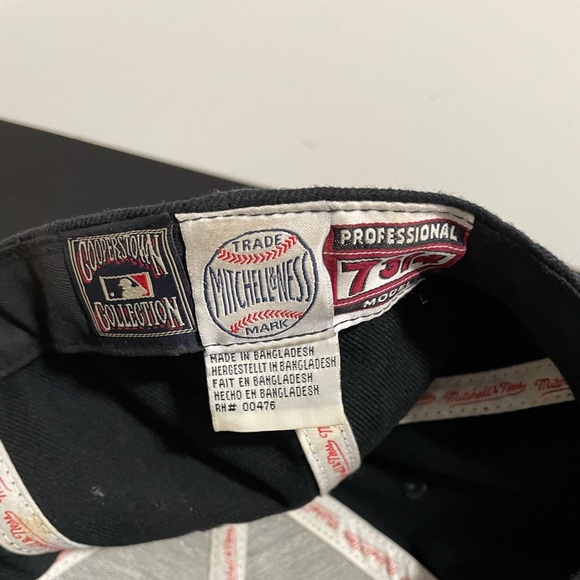 Mitchell and Ness New York Hat, Size 7 3/4 - Picture 4 of 6